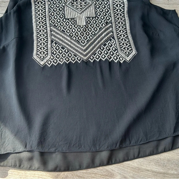 Rena Rowan Pure Silk Embroidery Sleeveless Blouse - Picture 8 of 15